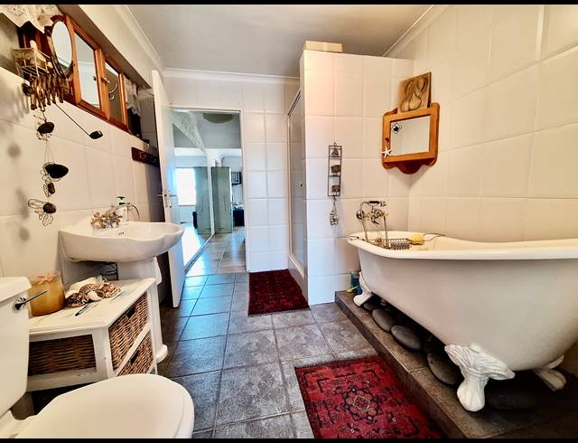 100,000M² FARM FOR SALE IN YZERFONTEIN RURAL